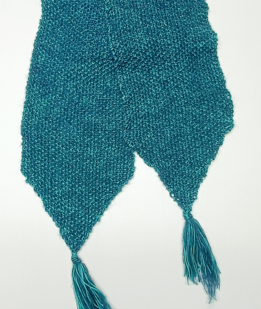 Tasselled Moss Stitch Scarf