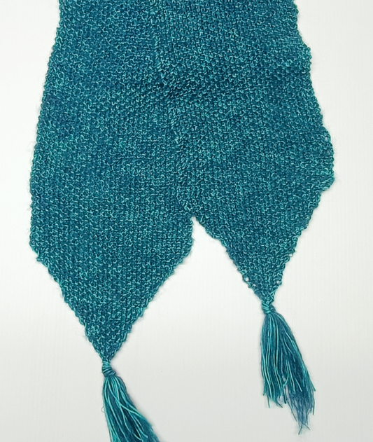Tasselled Moss Stitch Scarf